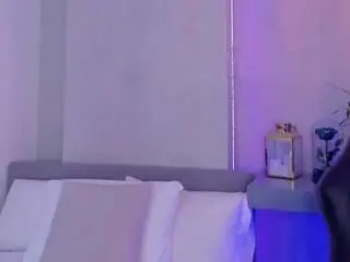 Laravillalobos  live sex cam
