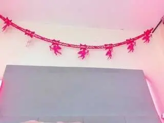 Scarlethit  live sex cam