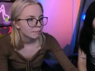 Karoline-bell  live sex cam