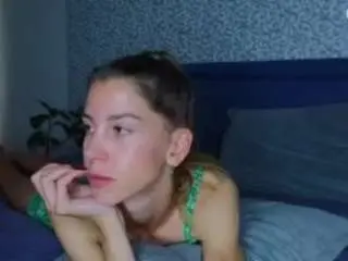 Lisi4ka77  live sex cam