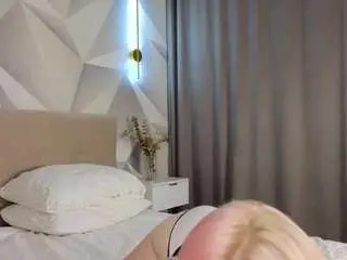 Candaceformica  live sex cam