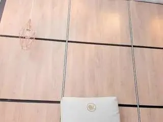 Ikia-lopezz  live sex cam