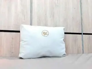 Ikia-lopezz  live sex cam
