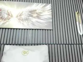 Ikia-lopezz  live sex cam