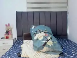 Melanym  live sex cam