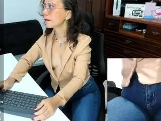 Nicolewayy  live sex cam