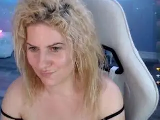 Bellastar84  live sex cam