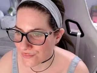 Bellastar84  live sex cam