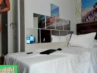 Crissplay  live sex cam