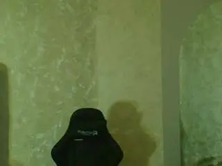 Emiilieevaans  live sex cam