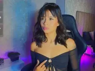 Emiilieevaans  live sex cam