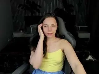 Judy-lewis  live sex cam