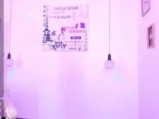 Skyy-jonnes  live sex cam