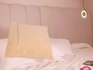 Abby-me  live sex cam