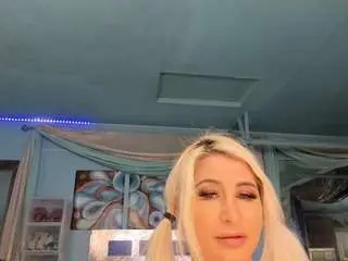 Adrianna777  live sex cam