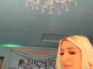 Adrianna777  live sex cam