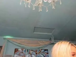 Adrianna777  live sex cam