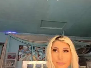 Adrianna777  live sex cam