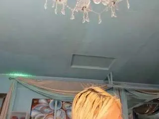 Adrianna777  live sex cam