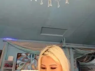 Adrianna777  live sex cam