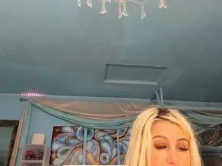 Adrianna777  live sex cam