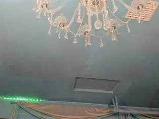 Adrianna777  live sex cam