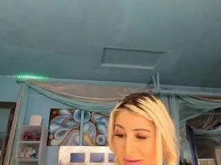 Adrianna777  live sex cam