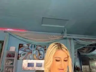 Adrianna777  live sex cam