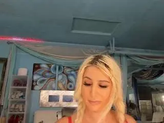 Adrianna777  live sex cam
