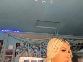 Adrianna777  live sex cam