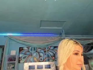 Adrianna777  live sex cam