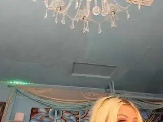 Adrianna777  live sex cam