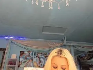 Adrianna777  live sex cam