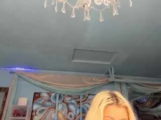 Adrianna777  live sex cam