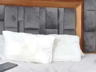 Coralharrinsonn  live sex cam