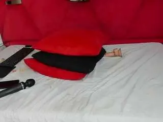 Giannajohnsons  live sex cam