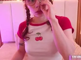 Katyvan  live sex cam