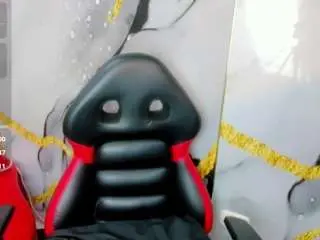 Little-mommy  live sex cam