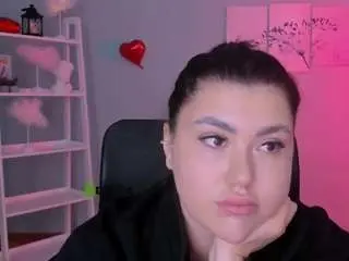 Lucy-halo  live sex cam