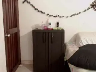 Saraadamss  live sex cam