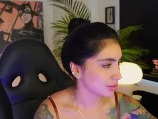 Taniiga  live sex cam