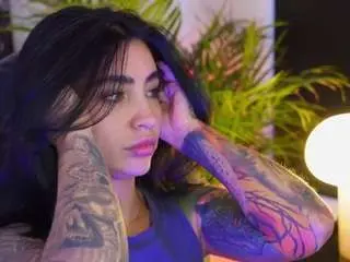 Taniiga  live sex cam