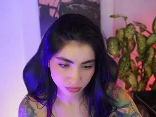 Taniiga  live sex cam