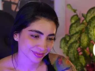 Taniiga  live sex cam