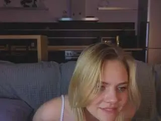 Tinamilger  live sex cam