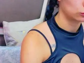 Emilyesposito  live sex cam