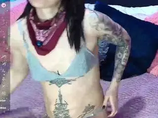 Hannahot69  live sex cam