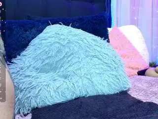 Hannahot69  live sex cam