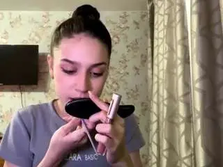 Mozelleswaney  live sex cam