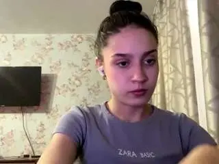 Mozelleswaney  live sex cam